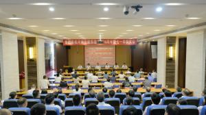 風雨崢嶸，光輝70載；黨旗所指，奮進新征程！